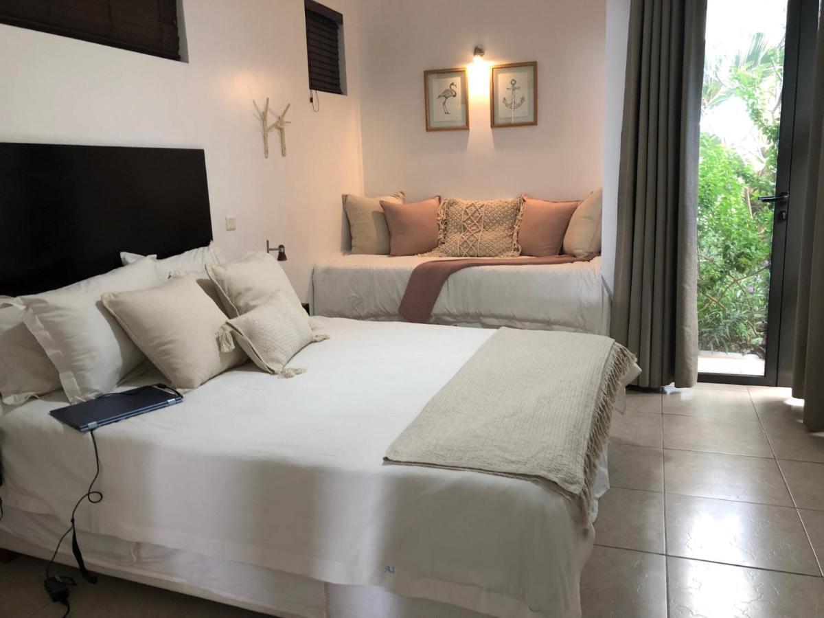 Beach Apartment - Trou Aux Biches - Ground Floor 몽 슈아지 외부 사진