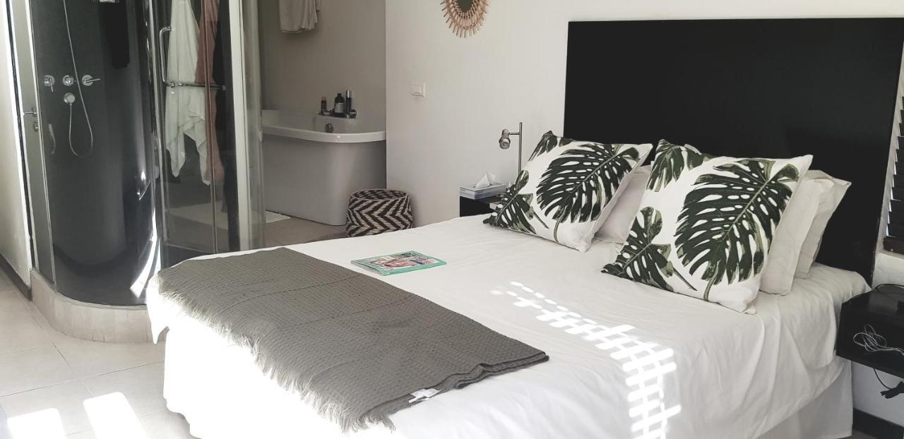 Beach Apartment - Trou Aux Biches - Ground Floor 몽 슈아지 외부 사진